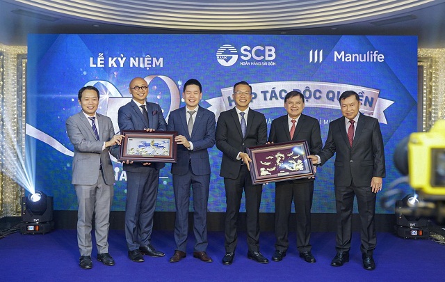 SCB và Manulife kỷ niệm 5 năm hợp tác độc quyền
