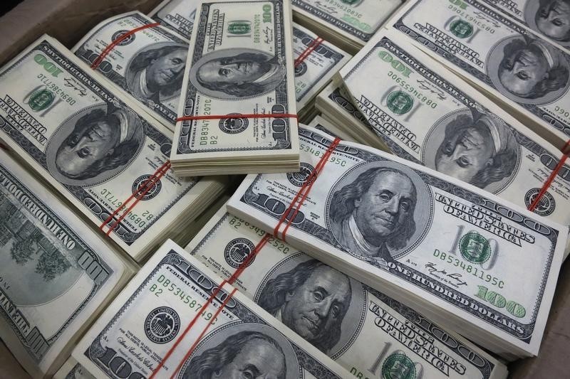Tỷ giá USD cuối tuần bất ngờ tăng trở lại