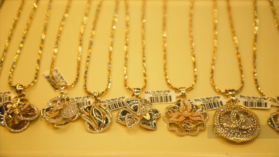 gia-vang-ngay-5-10-7218-1601858033.jpg