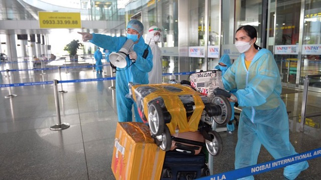 Tạm dừng bay quốc tế chở khách vào Việt Nam