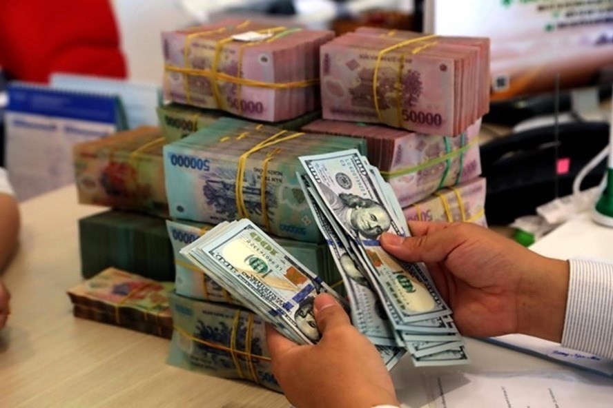 Tỷ giá ngày 20/10: Lạc quan luật kích thích kinh tế Mỹ được thông qua, USD giảm nhẹ