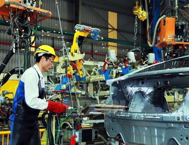 Standard Chartered: Tăng trưởng GDP của Việt Nam năm 2020 tăng 3%