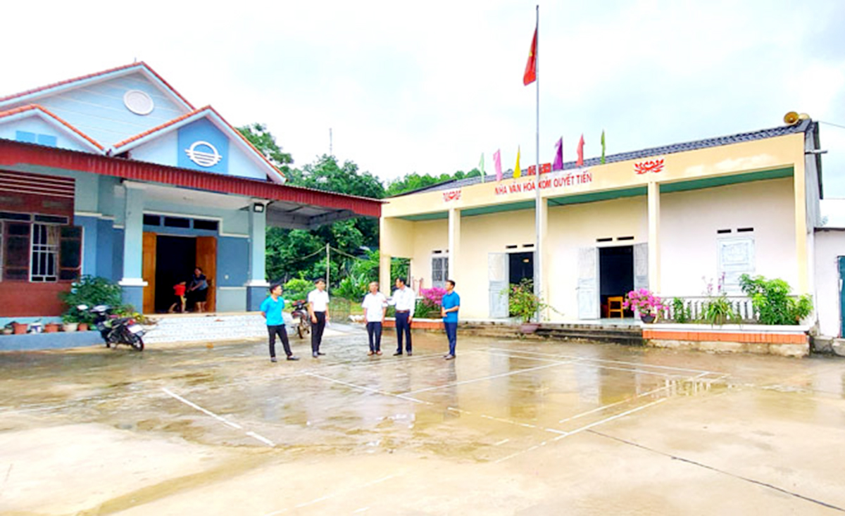 Tức Tranh bứt tốc về đích nông thôn mới kiểu mẫu