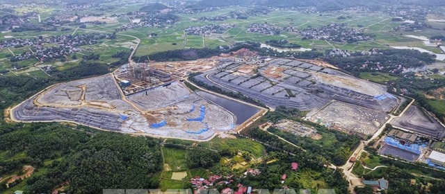 Hà Nội khẩn trương xử lý tồn tại ở bãi rác Nam Sơn