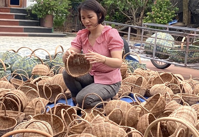 HTX Thanh Tân: Góp phần bảo vệ môi trường từ sản xuất mây tre đan
