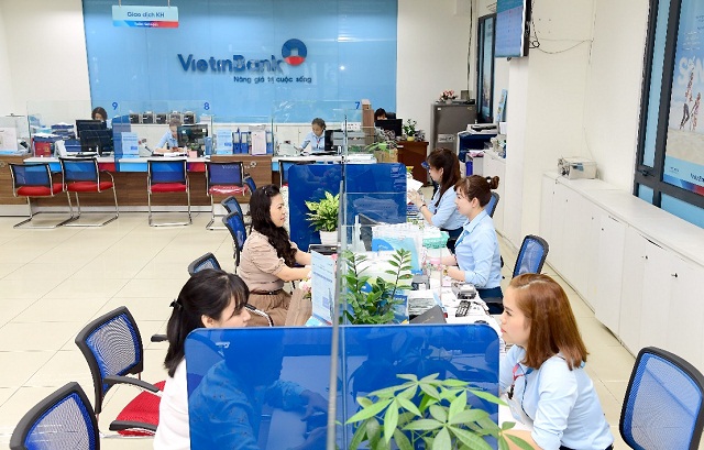 VietinBank cùng doanh nghiệp, người dân thực hiện “mục tiêu kép” của Chính phủ