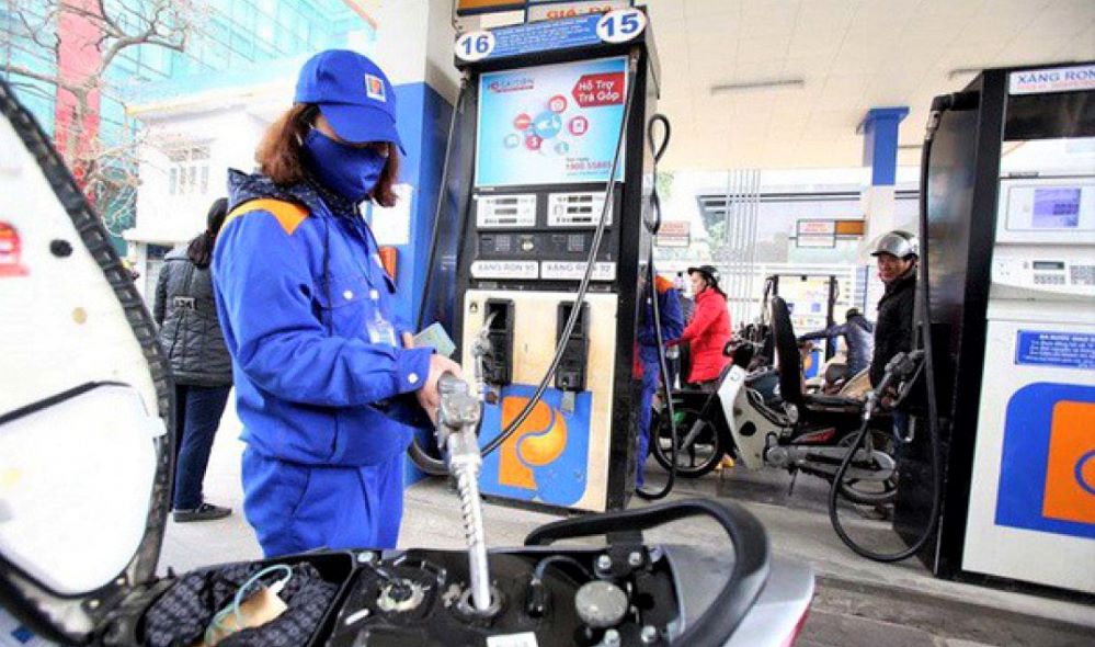 Giá xăng dầu trong nước có thể được điều chỉnh tăng mạnh?