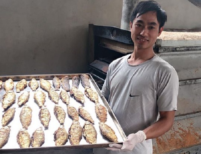HTX Hiền Vinh và kinh nghiệm mang nắng vào nhà sấy cá