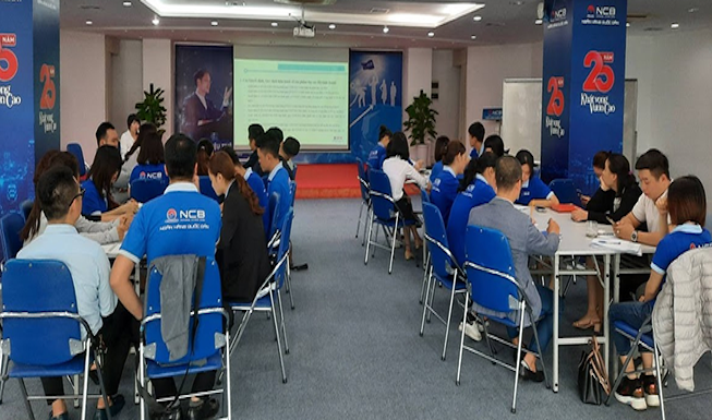 Nhà băng ‘khát’ nhân sự ngân hàng số
