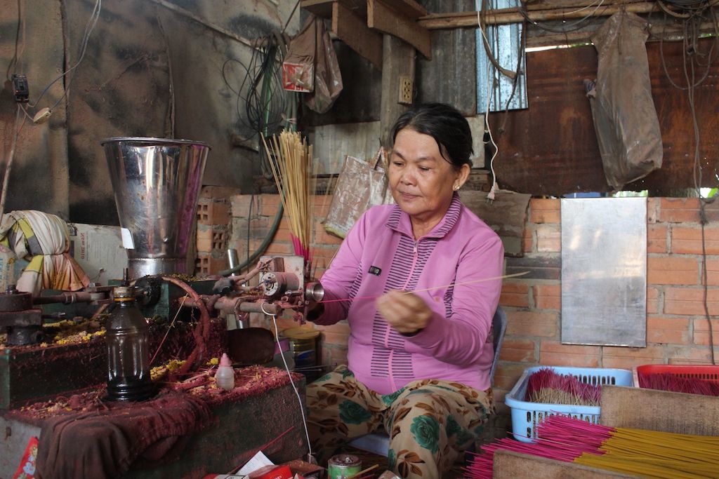 Tạo sinh kế cho người nghèo ở Dương Minh Châu