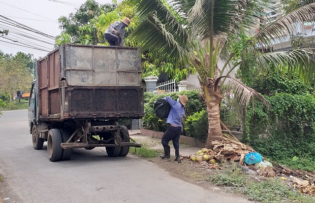 Hiền Kiệt 'hợp tác' xây dựng môi trường xanh