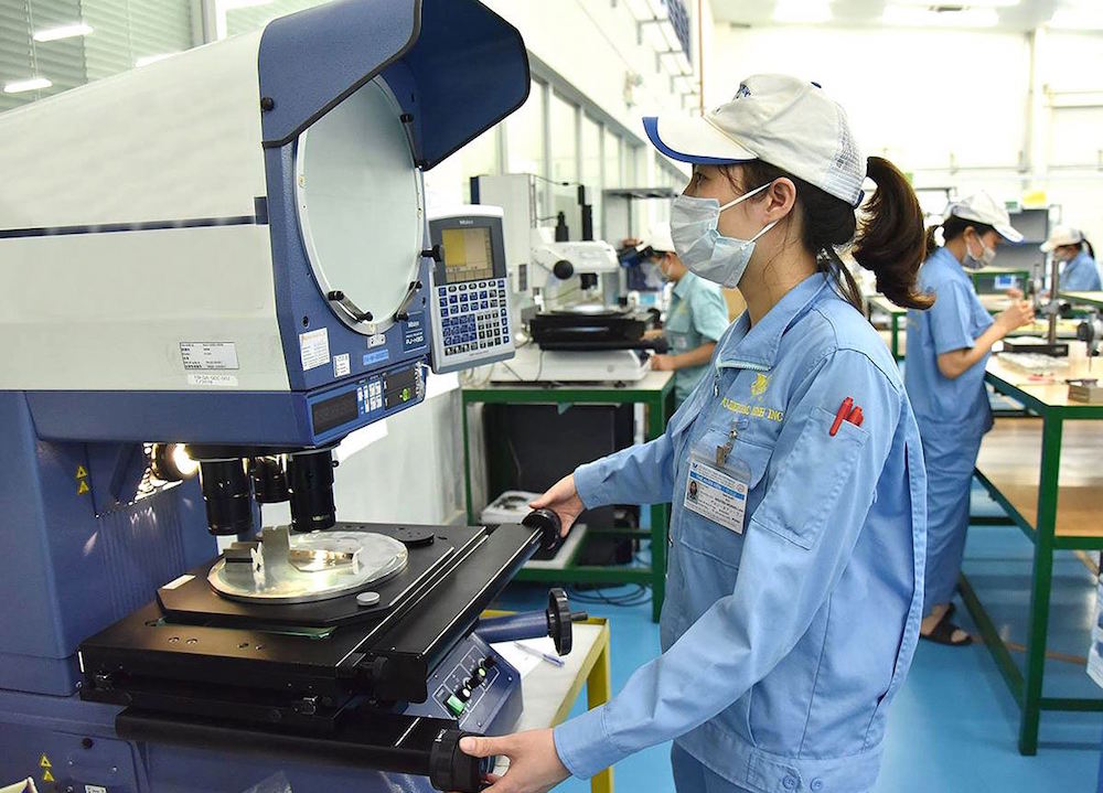 Làm gì để đón 'sóng' FDI cập bến năm 2021?
