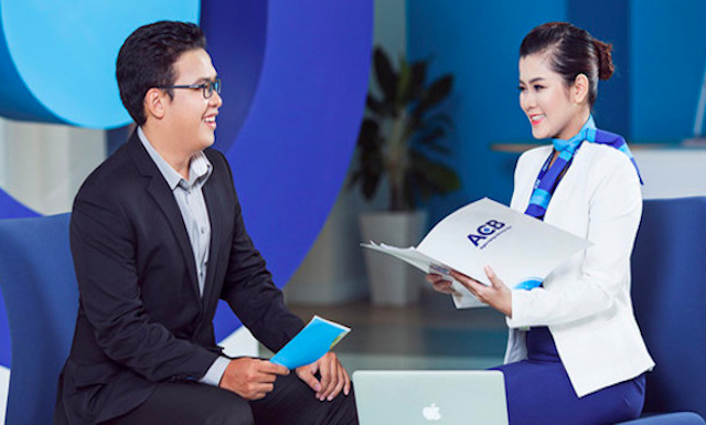 Ngân hàng nào đang nhận phí 'lót tay' lớn nhất hiện nay?