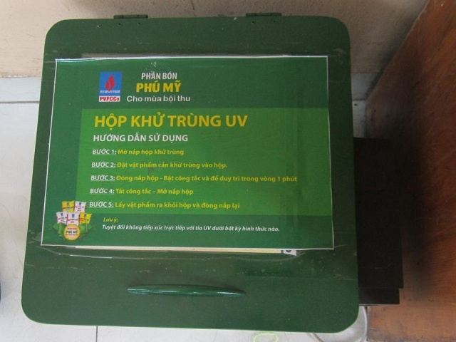 Hop-khu-trung-UV-sang-kien-mua-5138-1558