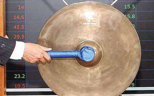 Hạn chót để các ngân hàng lên sàn là quý I/2021