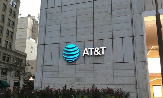 <p>
<strong>2. AT&T (Hoa Kỳ) - 14,97 tỷ USD</strong><br /><br /><em>Trụ sở chính của công ty viễn thông ở Dallas, Texas.  Wikimedia / Luismt94</em></p>