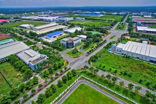 Đất thổ cư gần khu công nghiệp: Một vốn bốn lời?