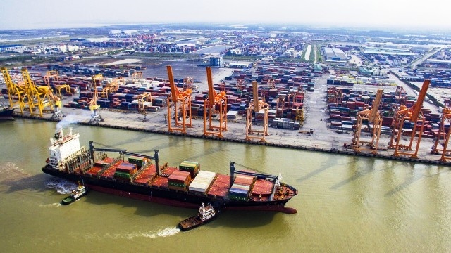 Cảng Lạch Huyện sắp có thêm 2 bến container