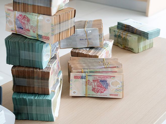 Trái phiếu 'đắt hàng' vì... lãi suất ngân hàng thấp