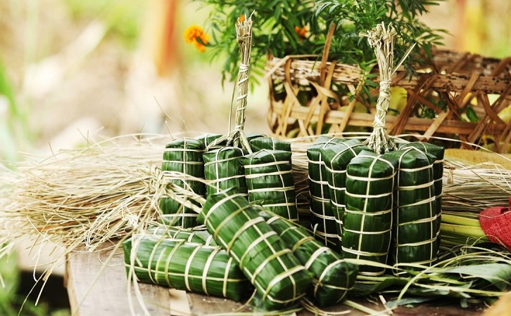 Độc đáo, bánh chưng 'sạch' gói bằng lá chít của HTX Hoàng Vân