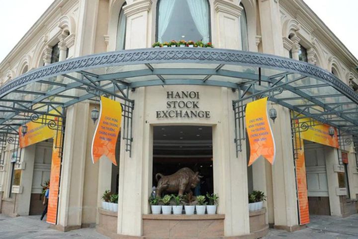 Giao dịch cổ phiếu HNX30 tăng 113% trong tháng 3