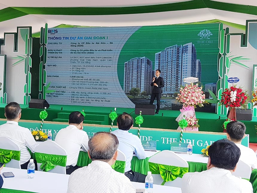 Ông Nguyễn Xuân Đức, Tổng Giám đốc BHS Group miền Trung giới thiệu về dự án Nhà ở xã hội The Ori Garden