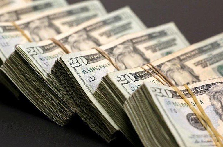 Thị trường tiền tệ ngày 17/4: Giá vàng tăng vọt phiên cuối tuần, đồng USD suy yếu