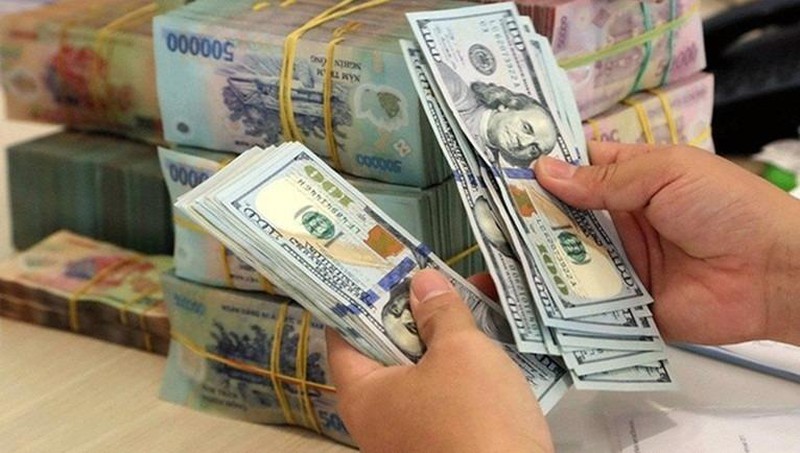 Thị trường tiền tệ ngày 28/4: Giá vàng thế giới giảm, đồng USD phục hồi