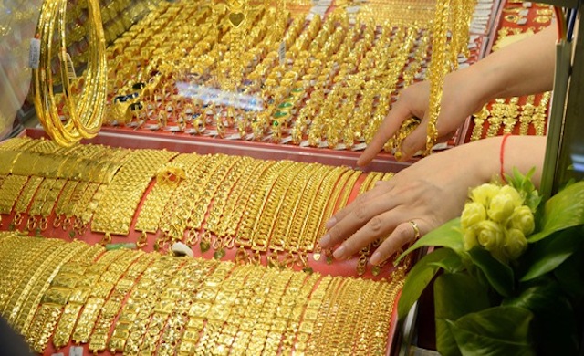 Thị trường tiền tệ ngày 7/5: Vàng đảo chiều tăng giá, đồng USD rời đỉnh