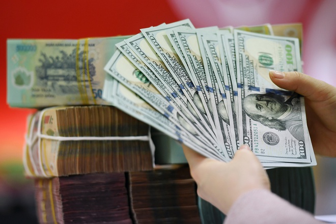 Thị trường tiền tệ ngày 12/5: Vàng tiếp tục duy trì đỉnh cao, đồng USD chưa có dấu hiệu phục hồi