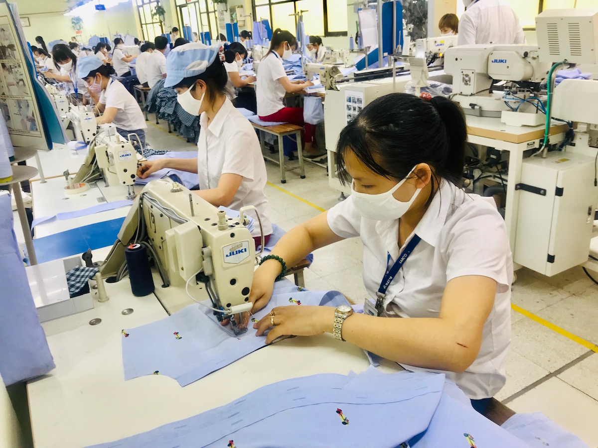 Doanh nghiệp dệt may 'than trời' vì quy định phải nộp thuế nhập khẩu trước