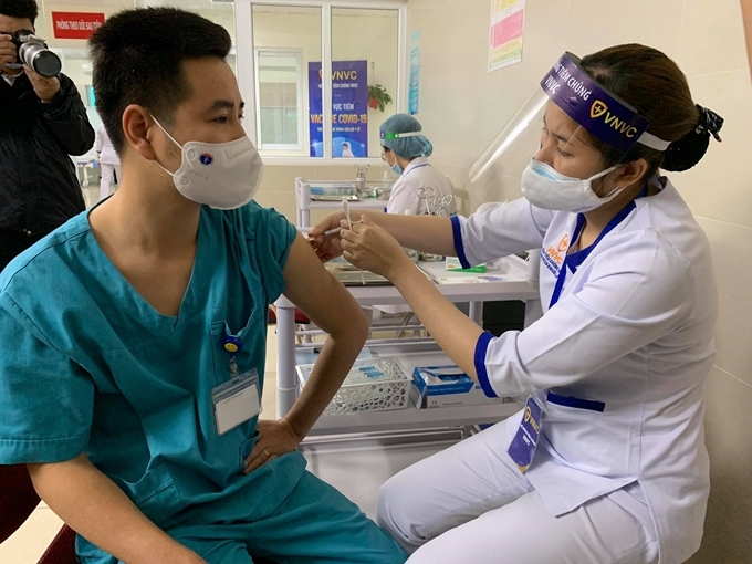 Dự báo dịch COVID-19 kéo dài, Quỹ vắc xin cần thêm nguồn lực
