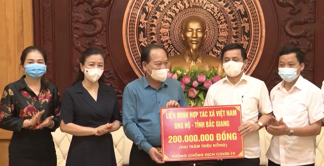 Hiến kế giải 'bài toán' tiêu thụ nông sản cho hợp tác xã vùng dịch