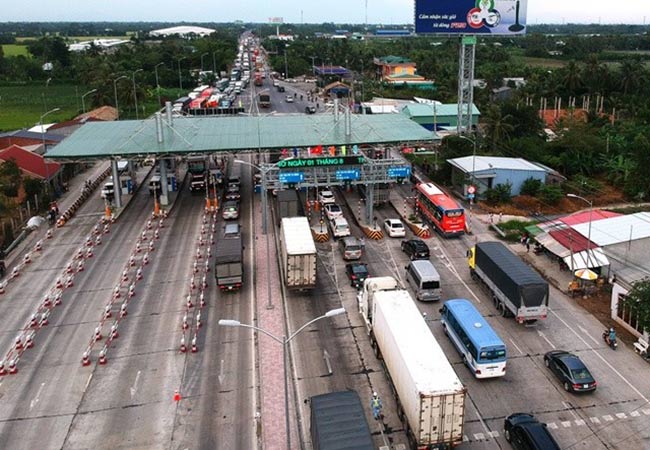 Nhà đầu tư BOT đường bộ 'kêu trời' vì vắng khách