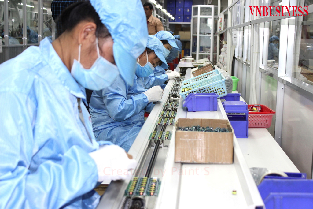 Phía sau ‘cửa sáng’ của nhóm ngành công nghệ