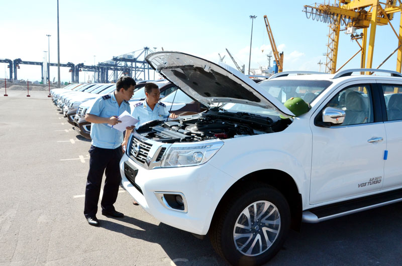 Giá ô tô nguyên chiếc nhập khẩu tháng 5 tăng 10% so với tháng 4