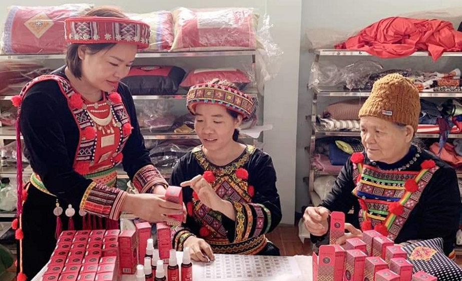Nội lực vươn lên của người Dao ở Bắc Kạn (Bài 2): Phụ nữ vượt qua định kiến để khởi nghiệp