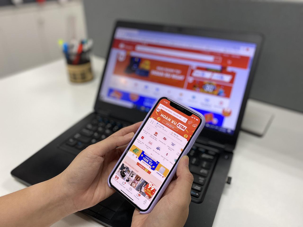 'Bịt cửa' trốn thuế của người bán hàng online qua sàn thương mại điện tử