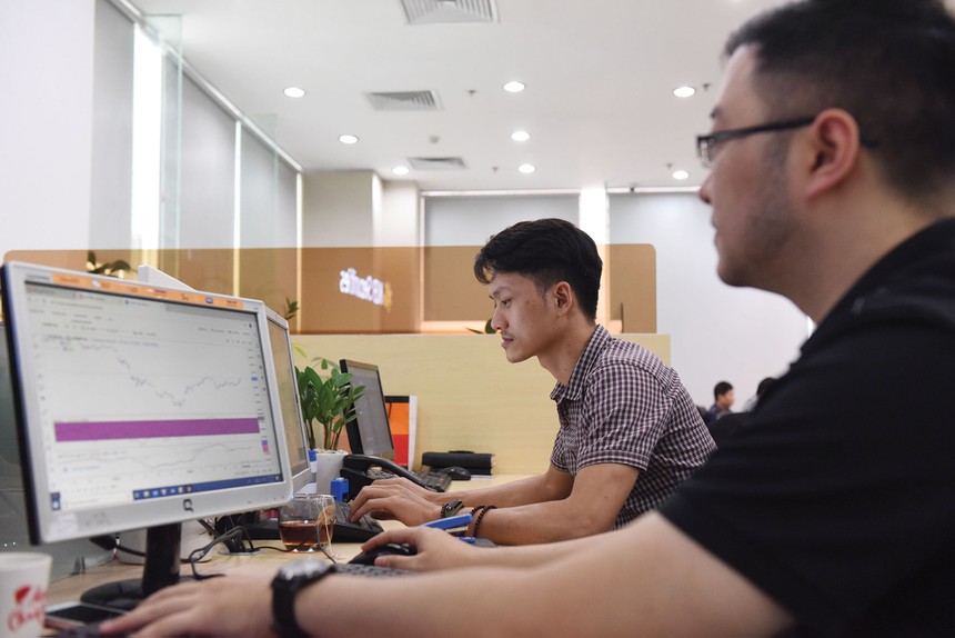 Cổ phiếu ngành nước ngó lơ 'bữa tiệc' chứng khoán