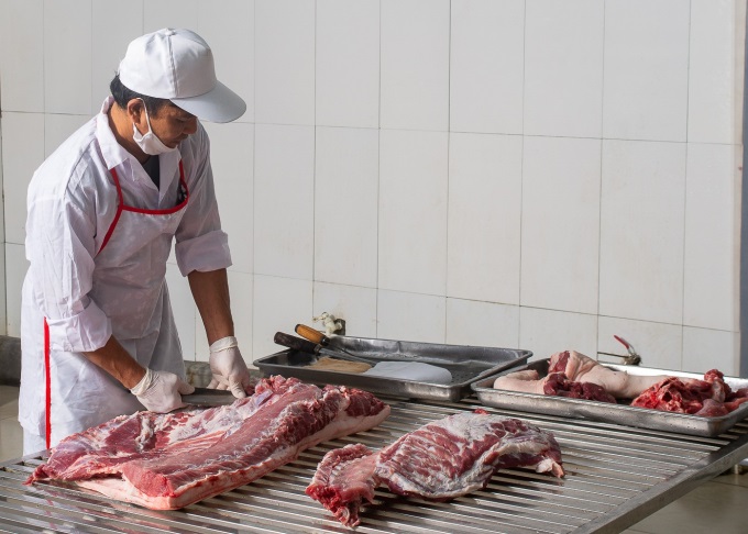 Nuôi lợn thảo dược trong trang trại 'xanh'