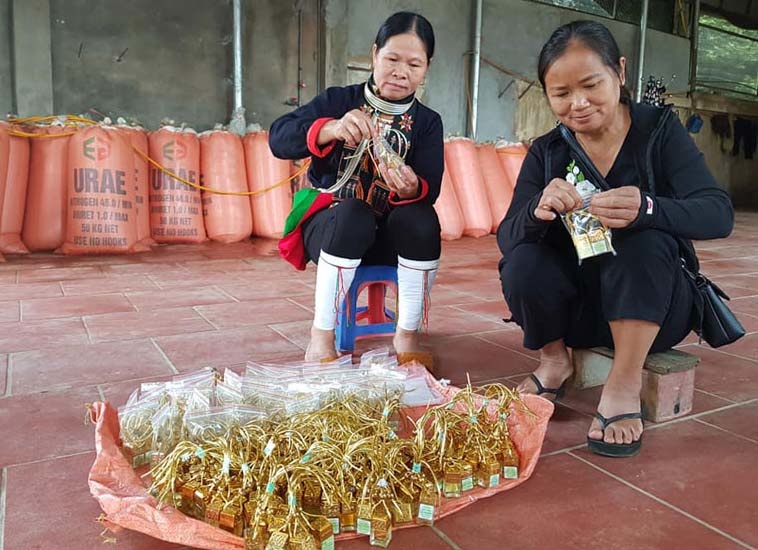 Thanh-vien-HTX-Nong-nghiep-ban-9262-5238