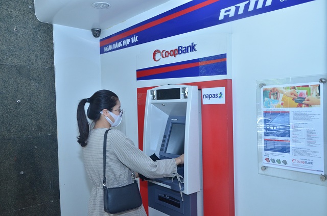 Ngân hàng Hợp tác xã Việt Nam triển khai chương trình miễn, giảm phí dịch vụ
