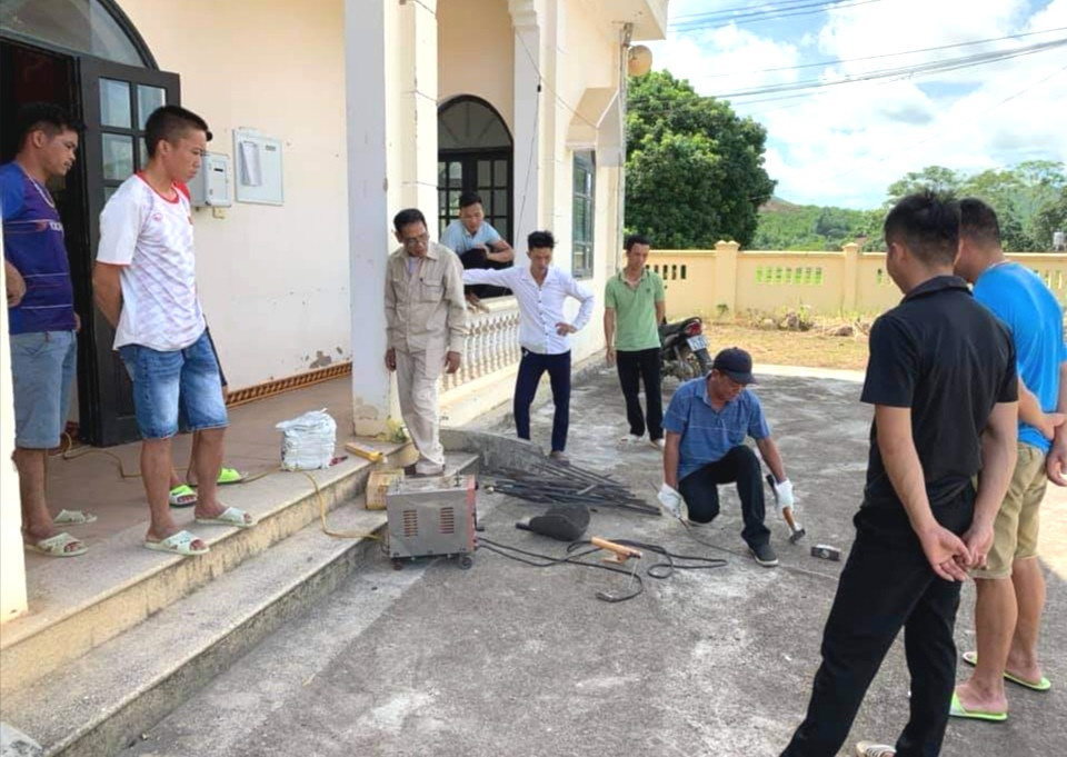 cac-hoc-vien-thuc-hanh-nghe-co-7211-1598