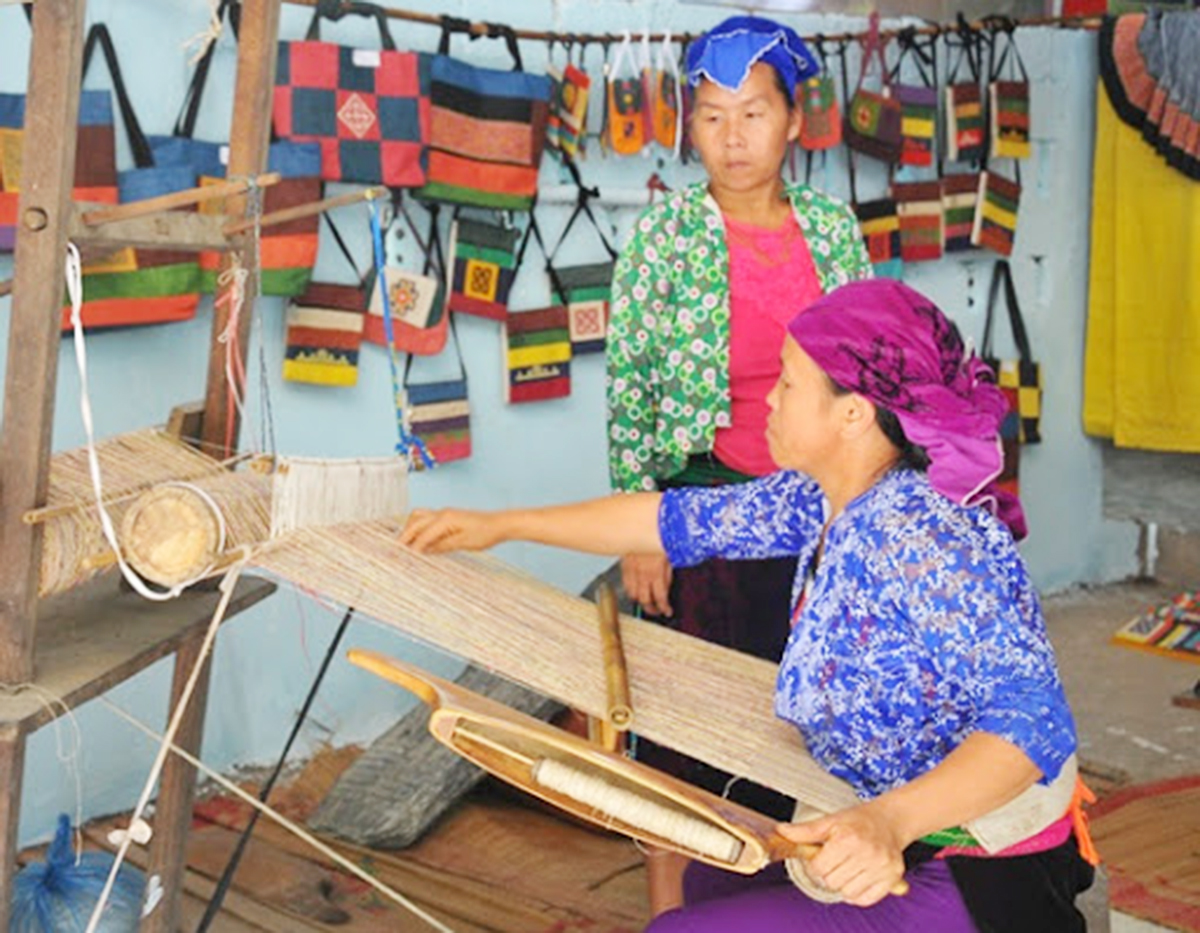 Triển vọng thoát nghèo từ nghề truyền thống ở Đồng Văn
