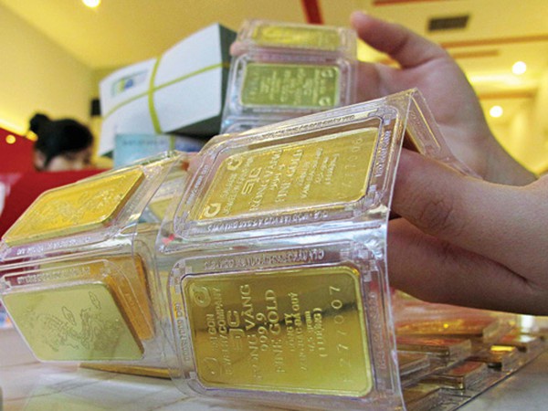 Giá vàng đi ngang, đồng USD giảm nhẹ