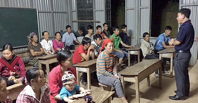 Mường Nhé: Dạy nghề gắn với hỗ trợ xây dựng mô hình làm giàu