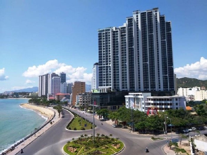 Bất động sản nghỉ dưỡng tiếp tục 'đóng băng'
