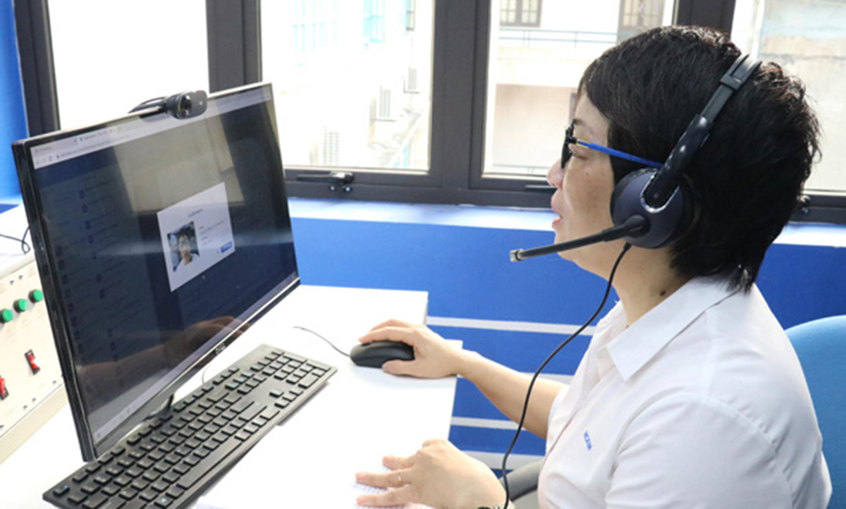 'Nâng chất' dạy nghề online