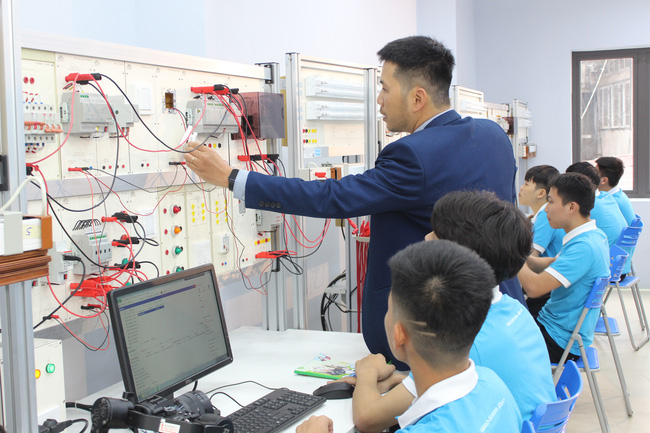 Khát vọng đưa giáo dục nghề nghiệp Việt Nam bắt kịp thế giới