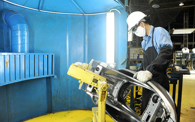 Tăng trưởng GDP 2021 phụ thuộc vào tốc độ 'bật' lại sản xuất